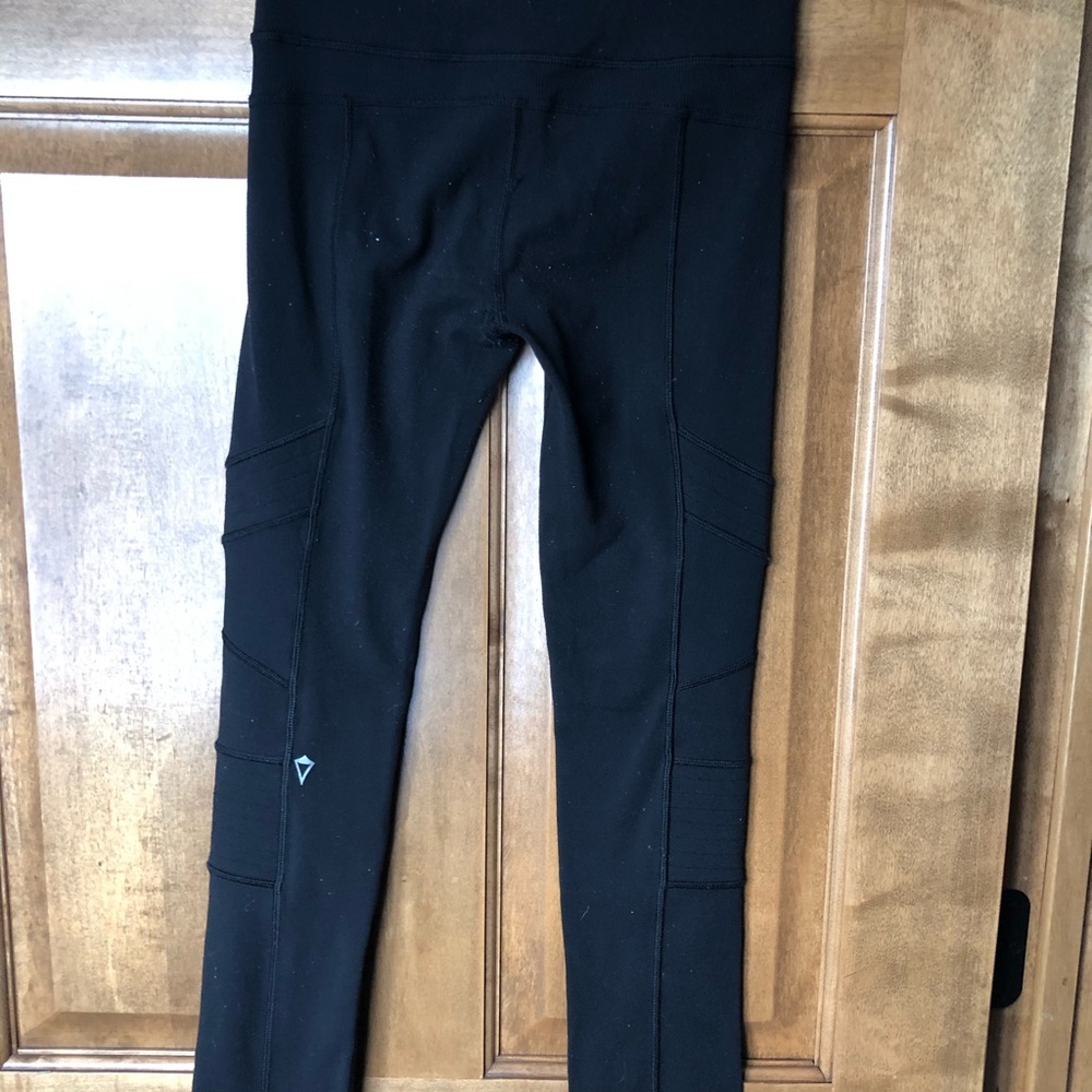 Ivivva leggings